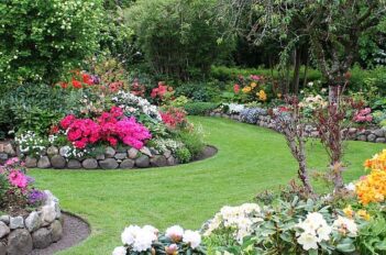 jardin au Mois de Mai - Jardin d'ornement au Mois de Mai