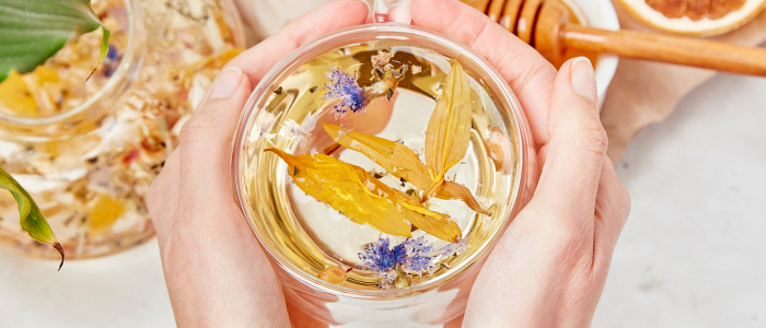 fleurs dans l'infusion