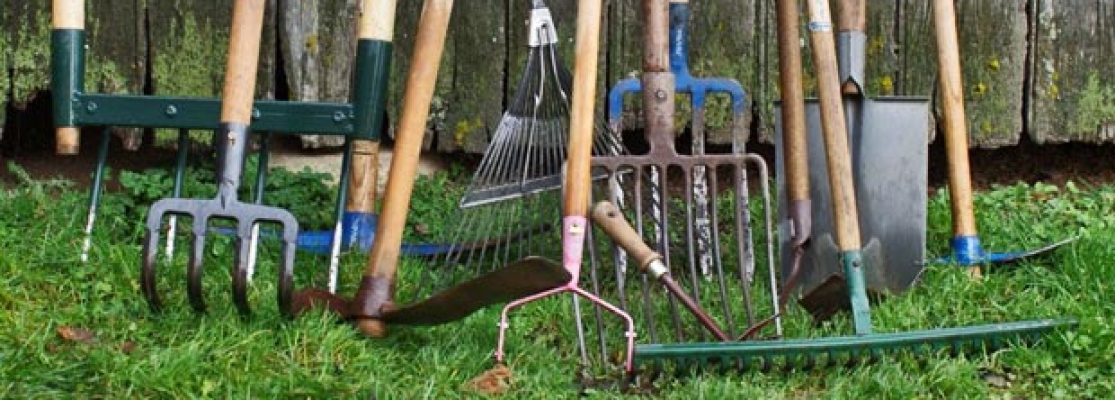 outils de jardinage : bien choisir - Jardiniers Professionnels